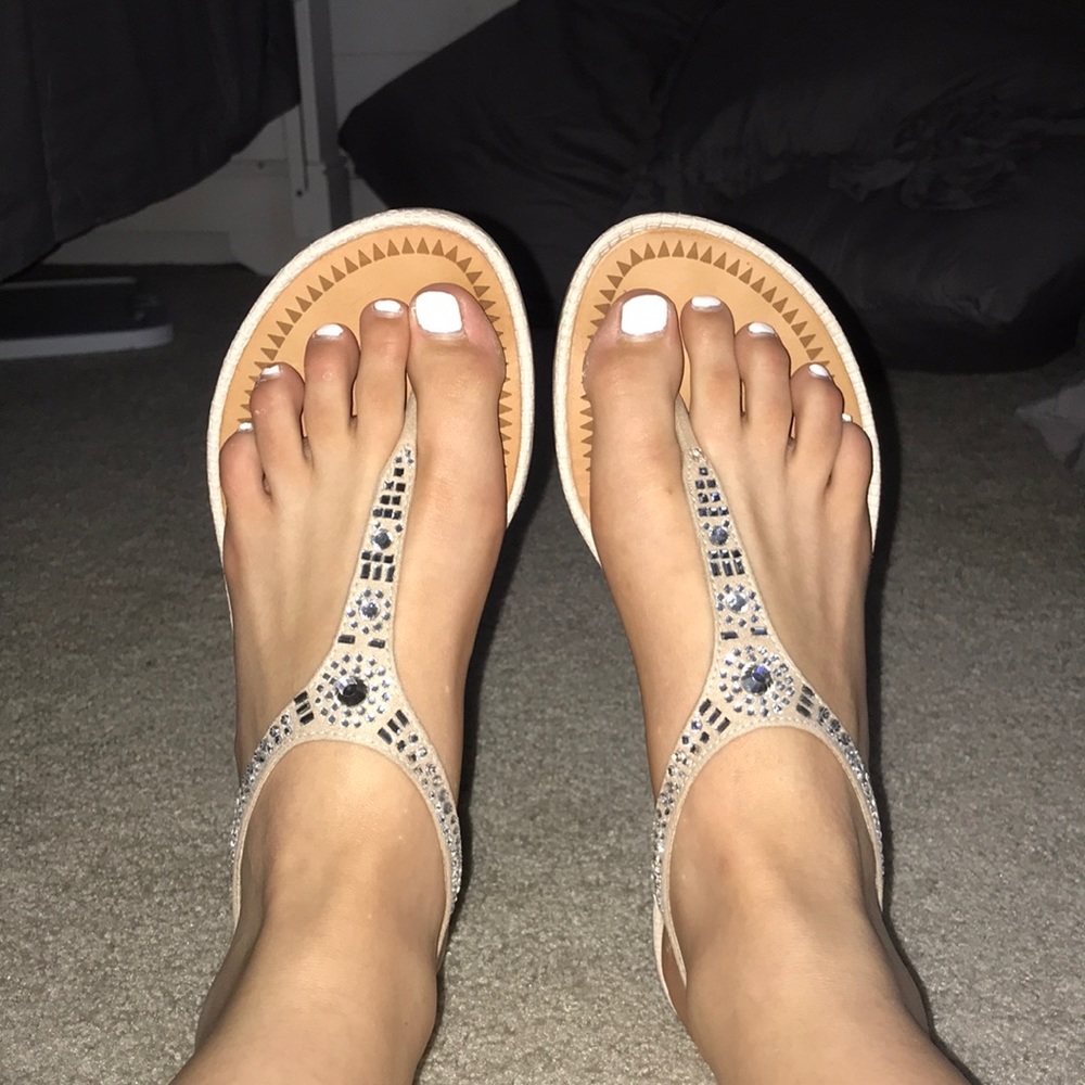 T-sandals with silver rhinestones